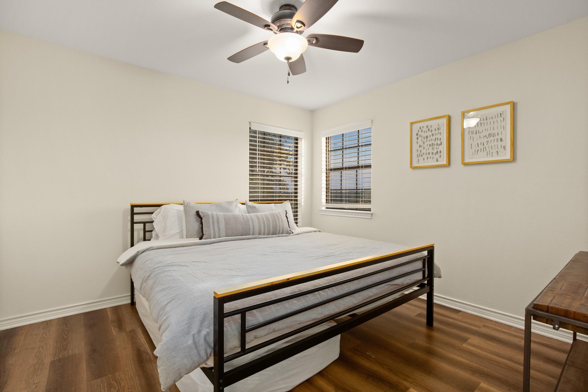 1352 Lake Shore Dr, Spicewood, TX 78669