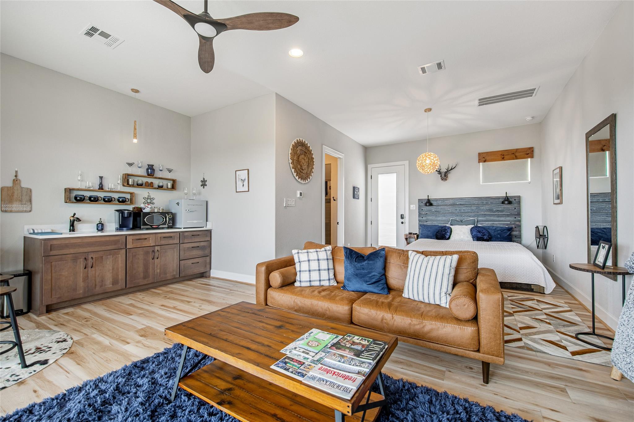 554 Seven Falls Dr, Fredericksburg, TX 78624