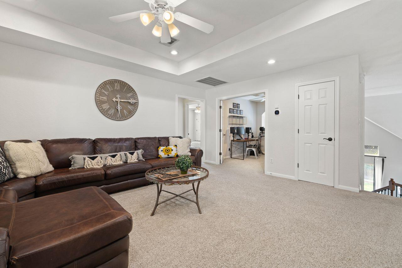 2649 Henley Dr, Round Rock, TX 78681