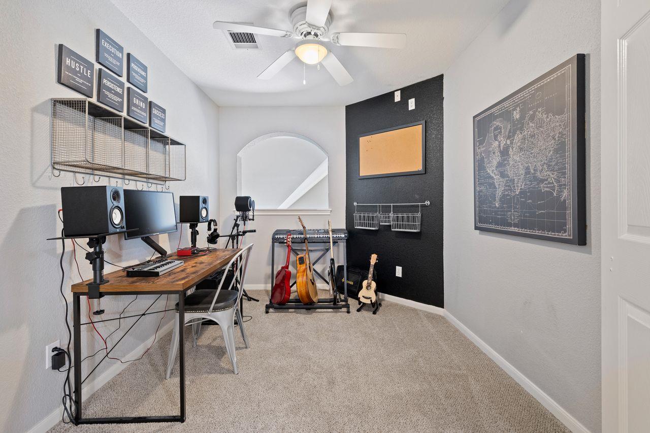 2649 Henley Dr, Round Rock, TX 78681