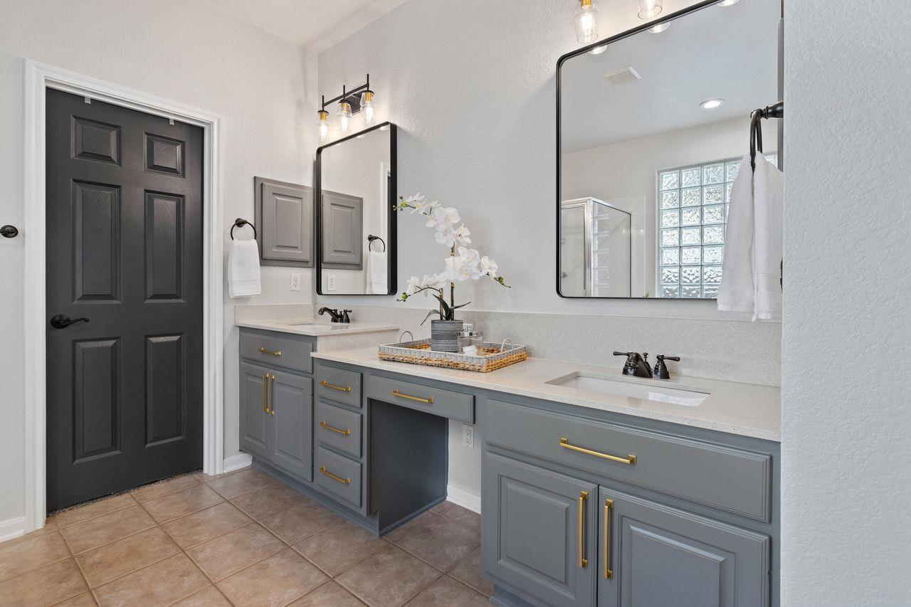 2649 Henley Dr, Round Rock, TX 78681