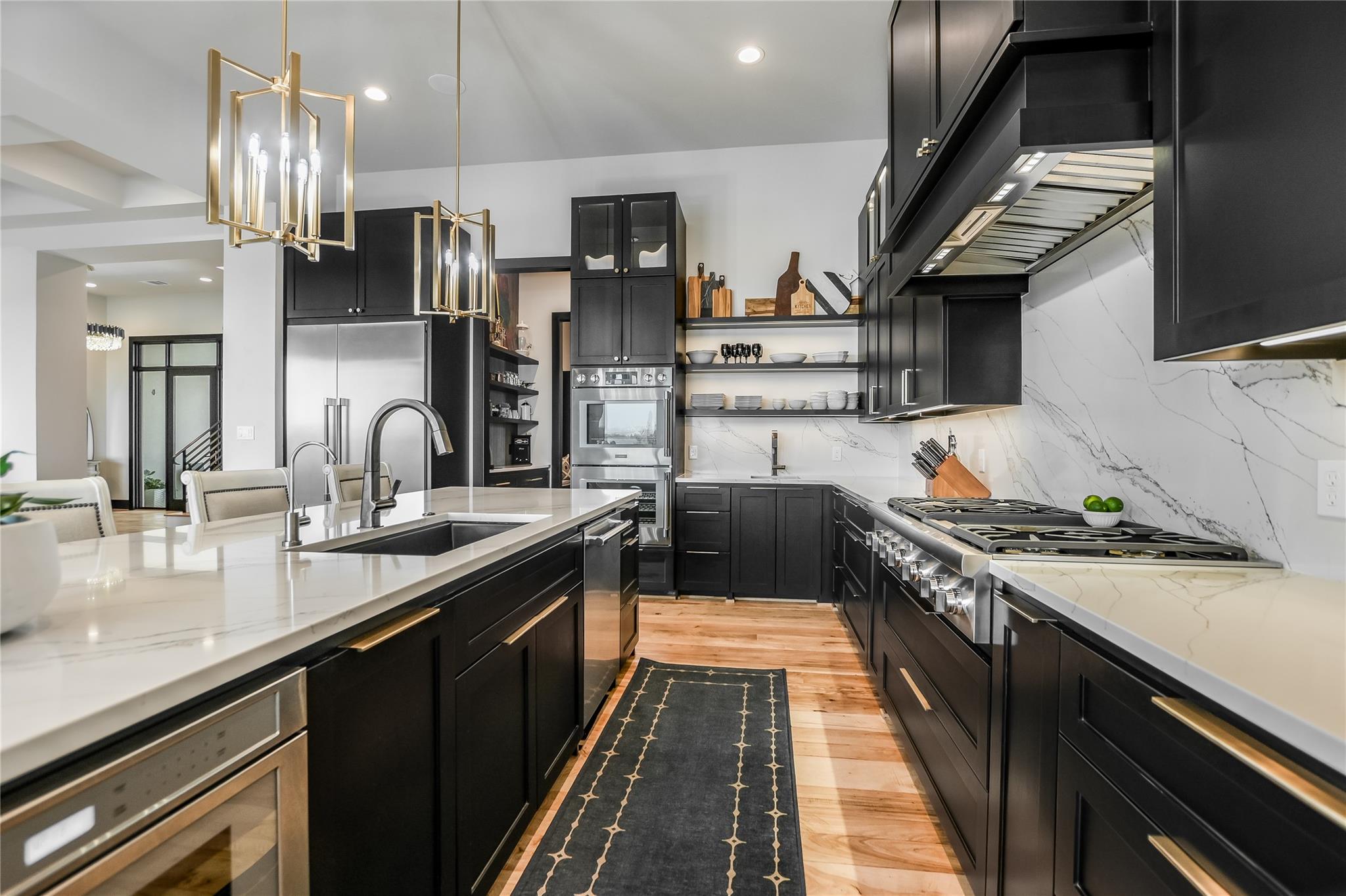 101 Shadow Mtn, Horseshoe Bay, TX 78657