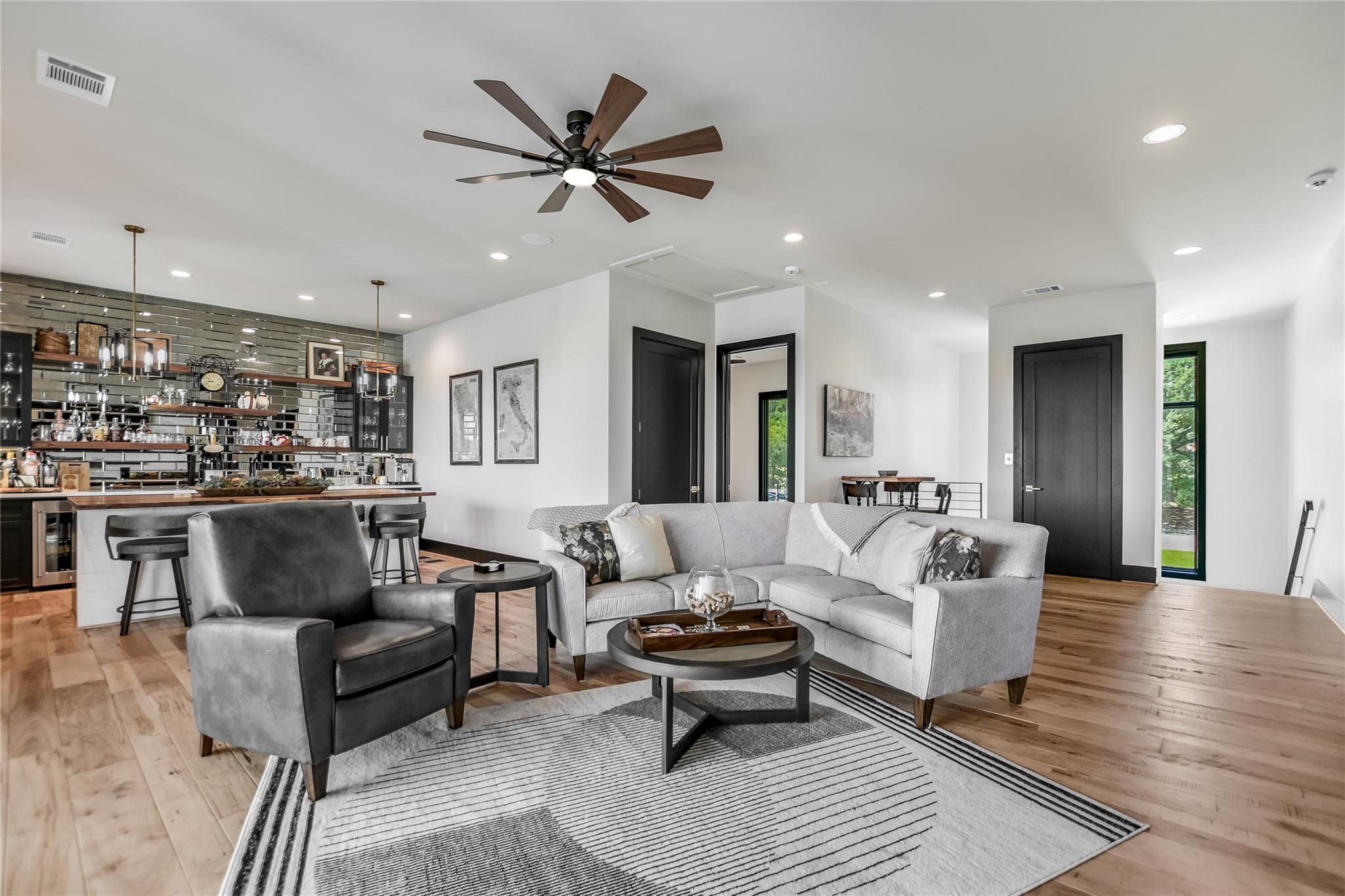 101 Shadow Mtn, Horseshoe Bay, TX 78657