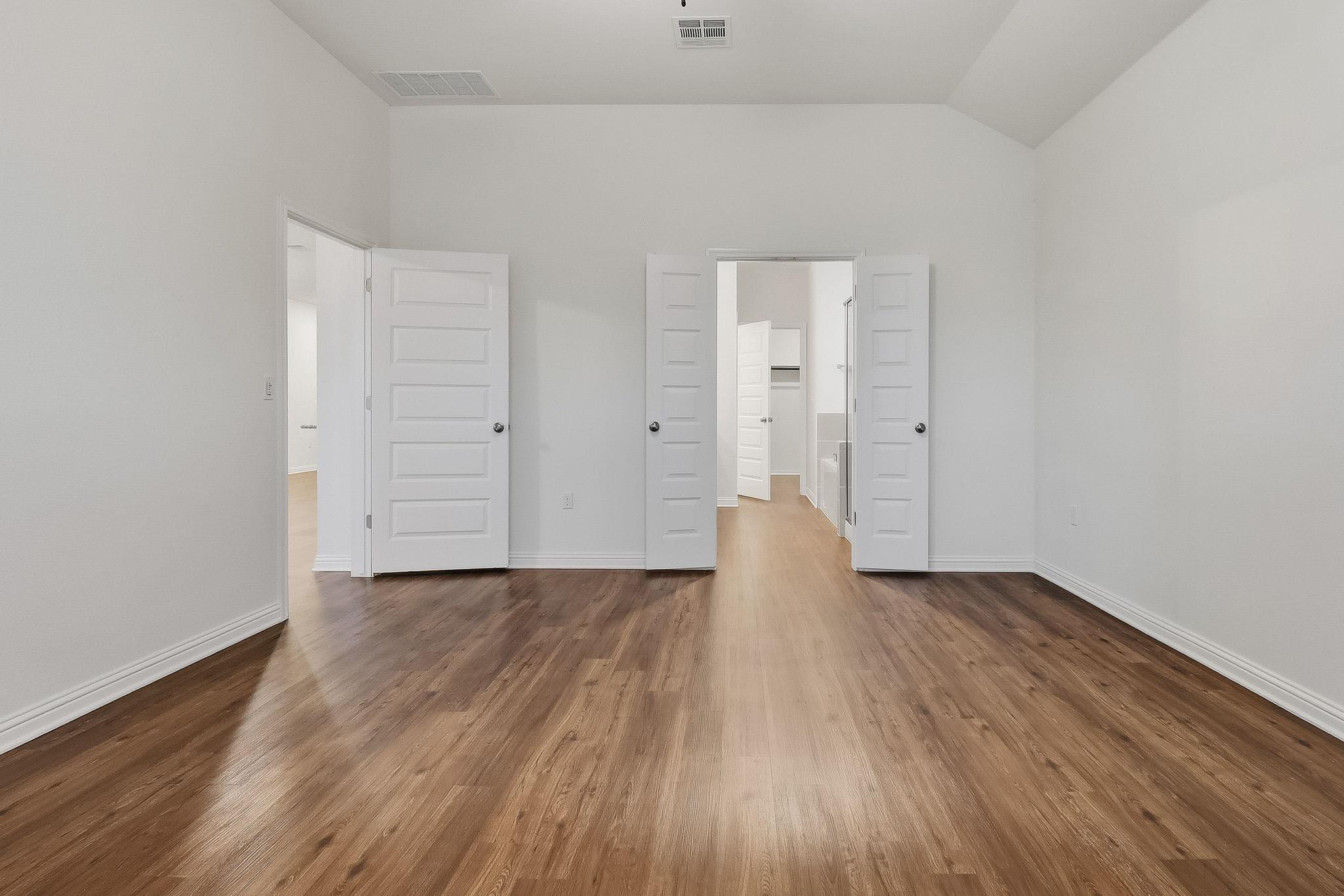 8001 Dampton Ln, Austin, TX 78744