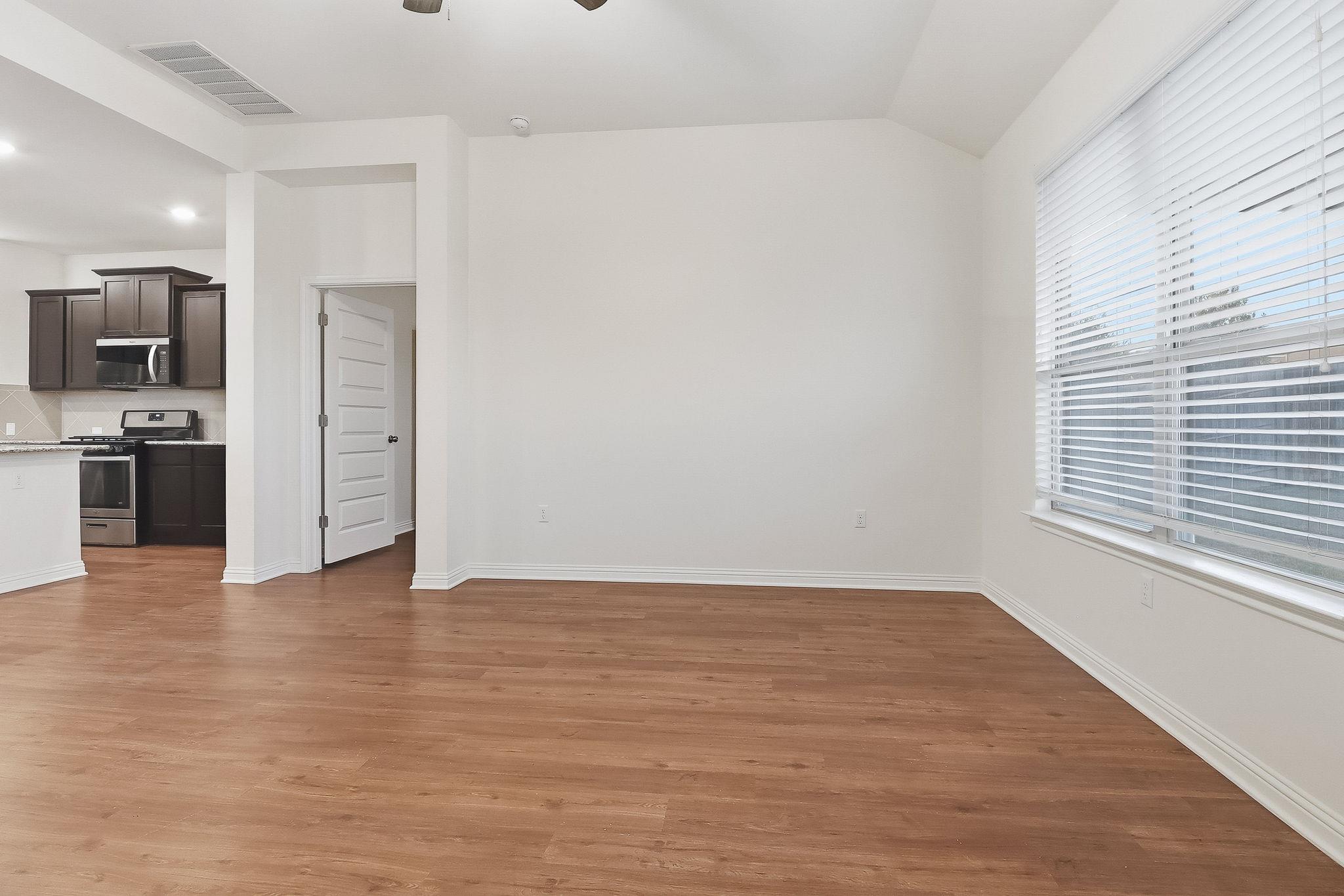 8001 Dampton Ln, Austin, TX 78744