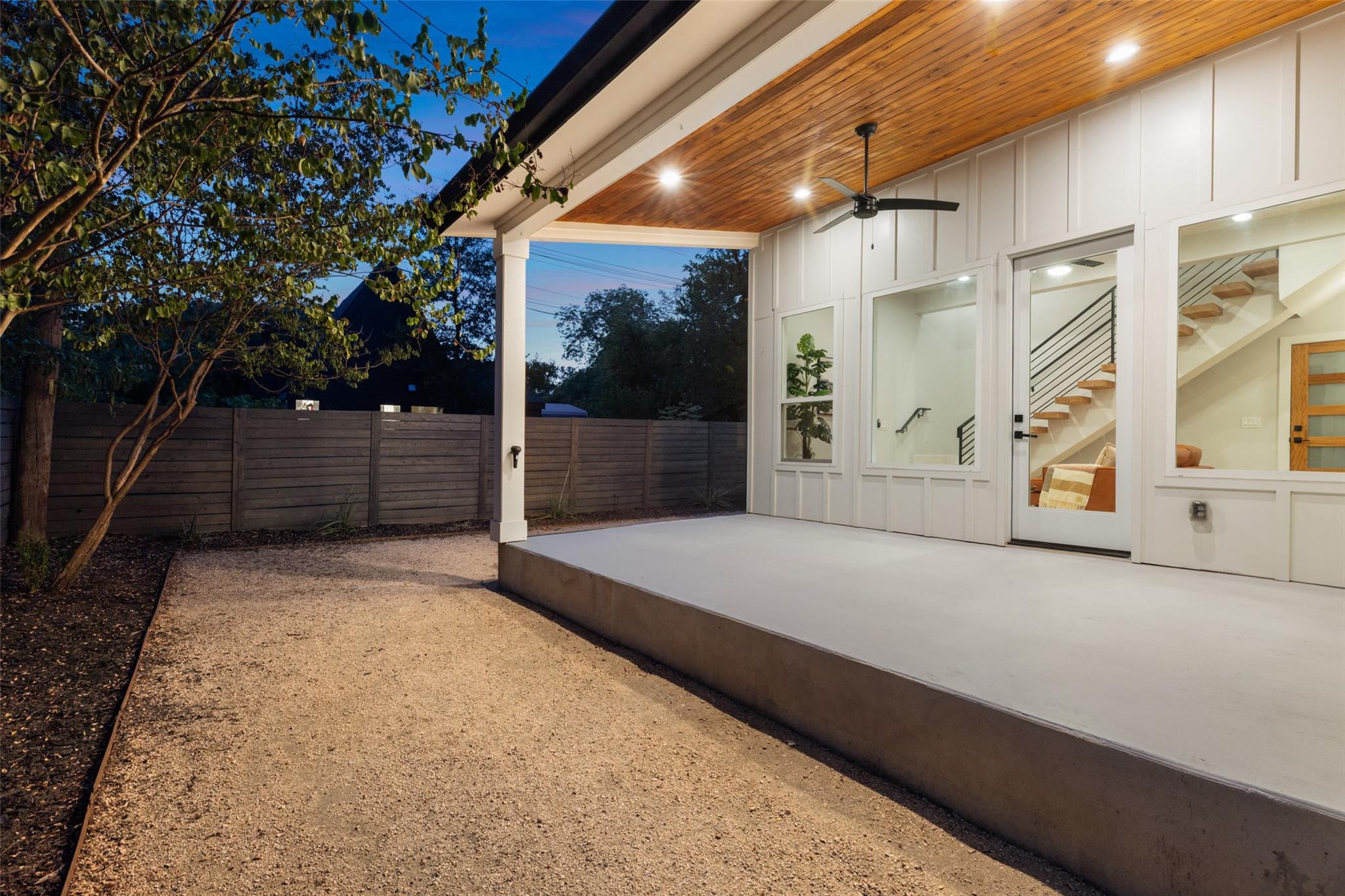 909 Philco Dr # 2, Austin, TX 78745