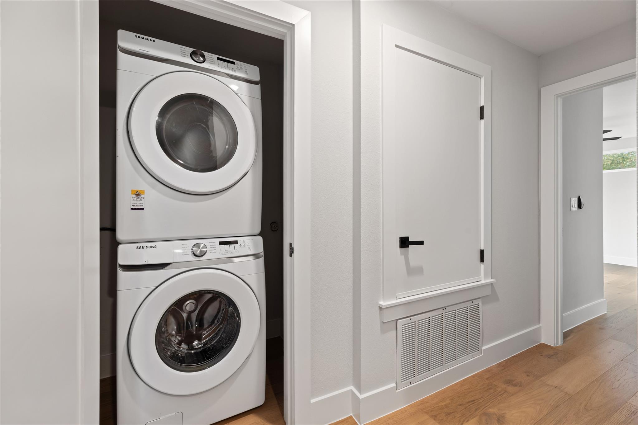 909 Philco Dr # 2, Austin, TX 78745