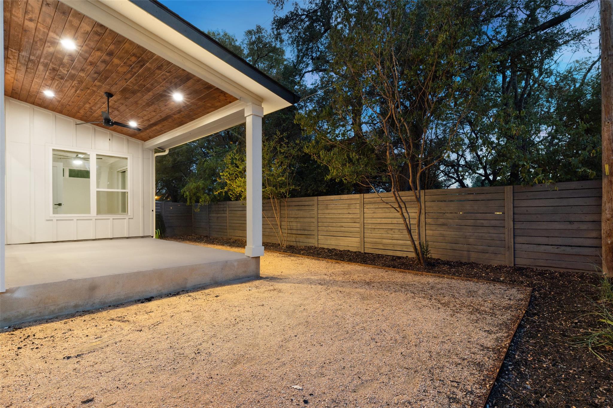 909 Philco Dr # 2, Austin, TX 78745