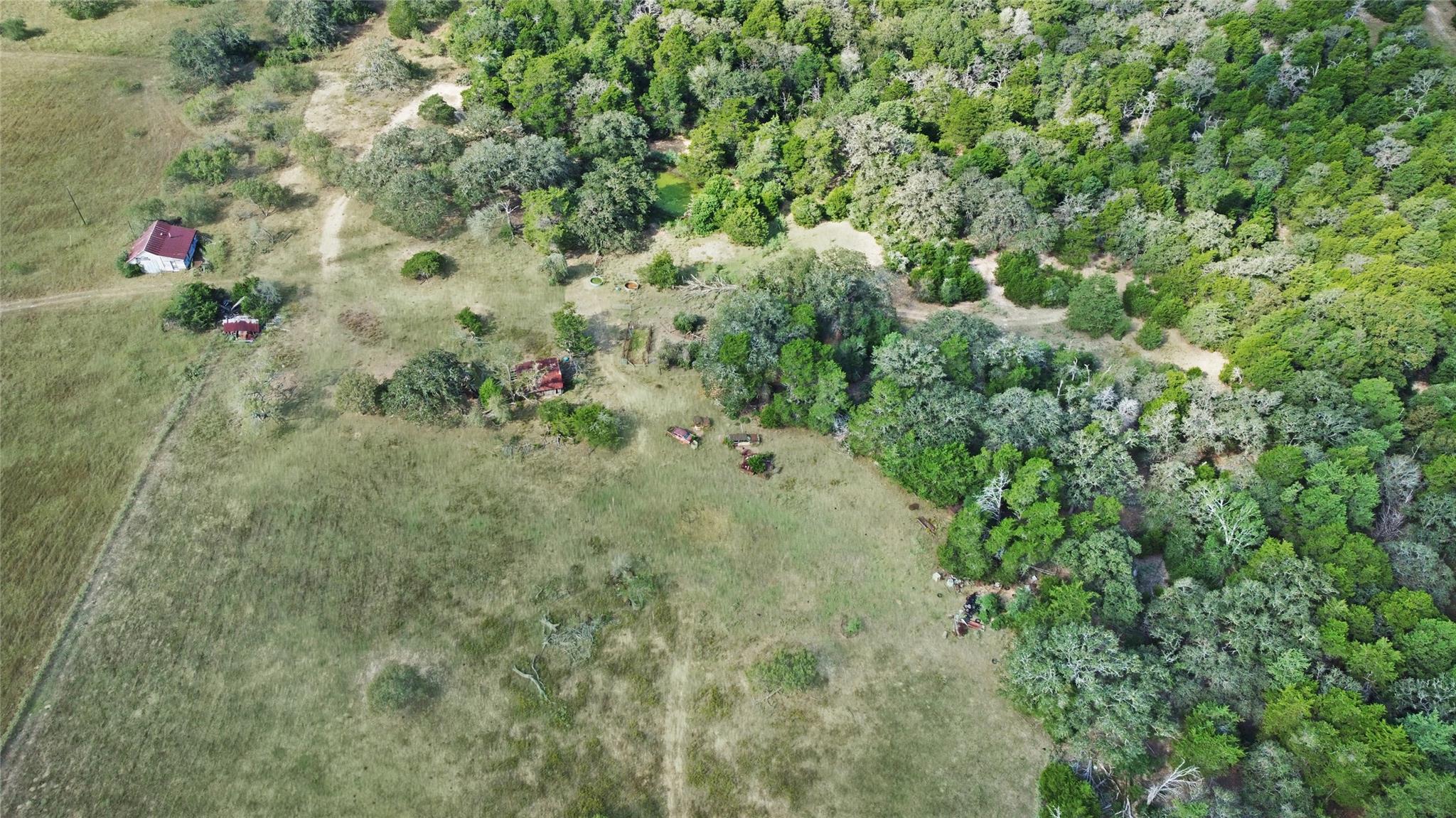 171 Flower Hill Rd, Smithville, TX 78957