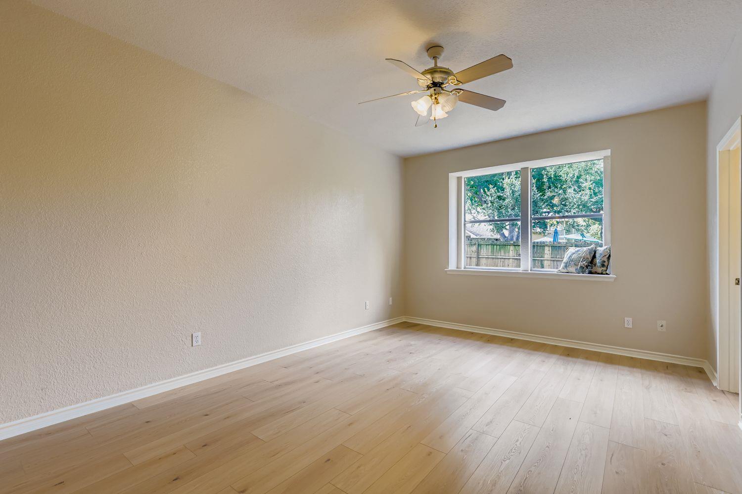 12423 Los Indios Trl, Austin, TX 78729