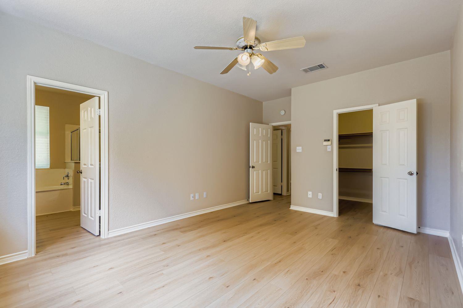 12423 Los Indios Trl, Austin, TX 78729