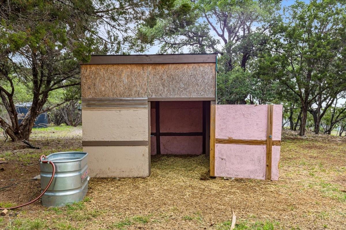 4519 Crawford Rd, Spicewood, TX 78669