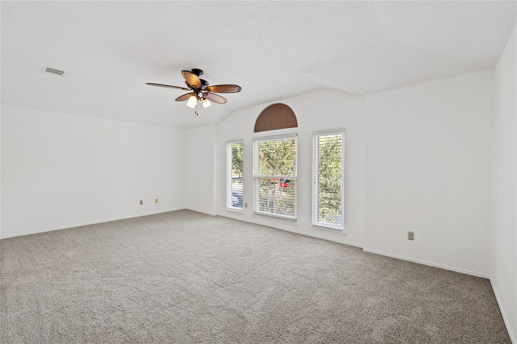 10900 Watchful Fox Dr, Austin, TX 78748