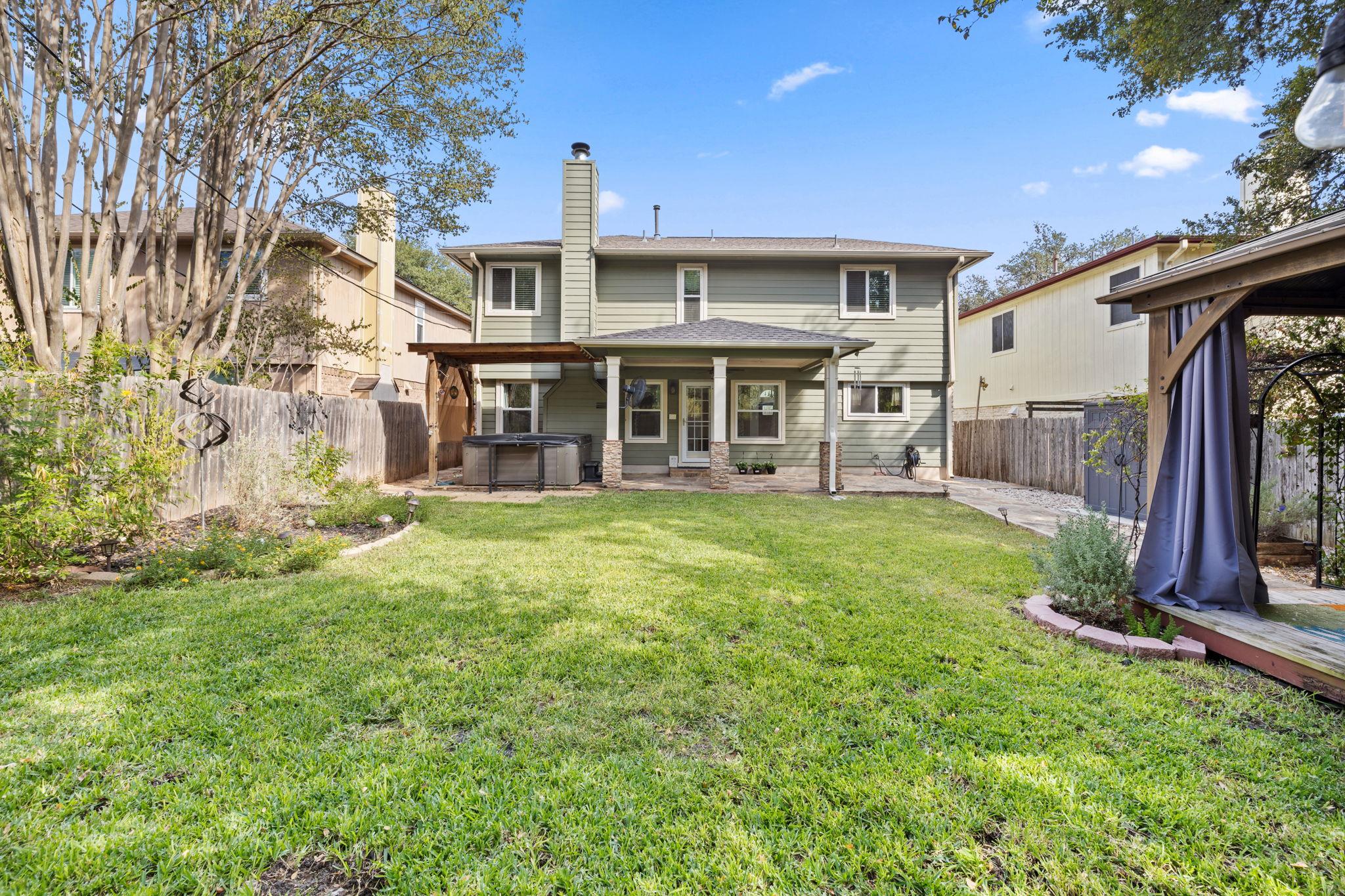 10900 Watchful Fox Dr, Austin, TX 78748