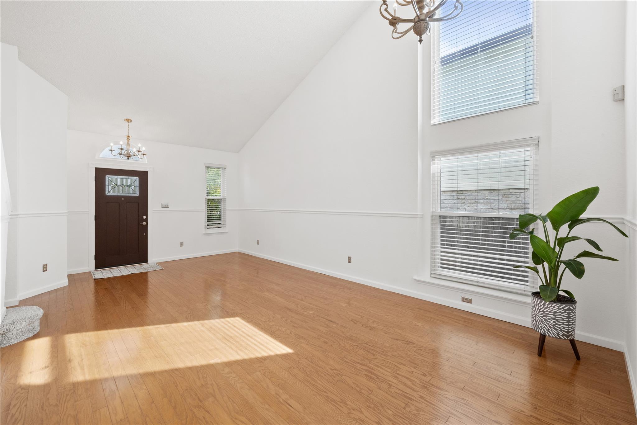 10900 Watchful Fox Dr, Austin, TX 78748