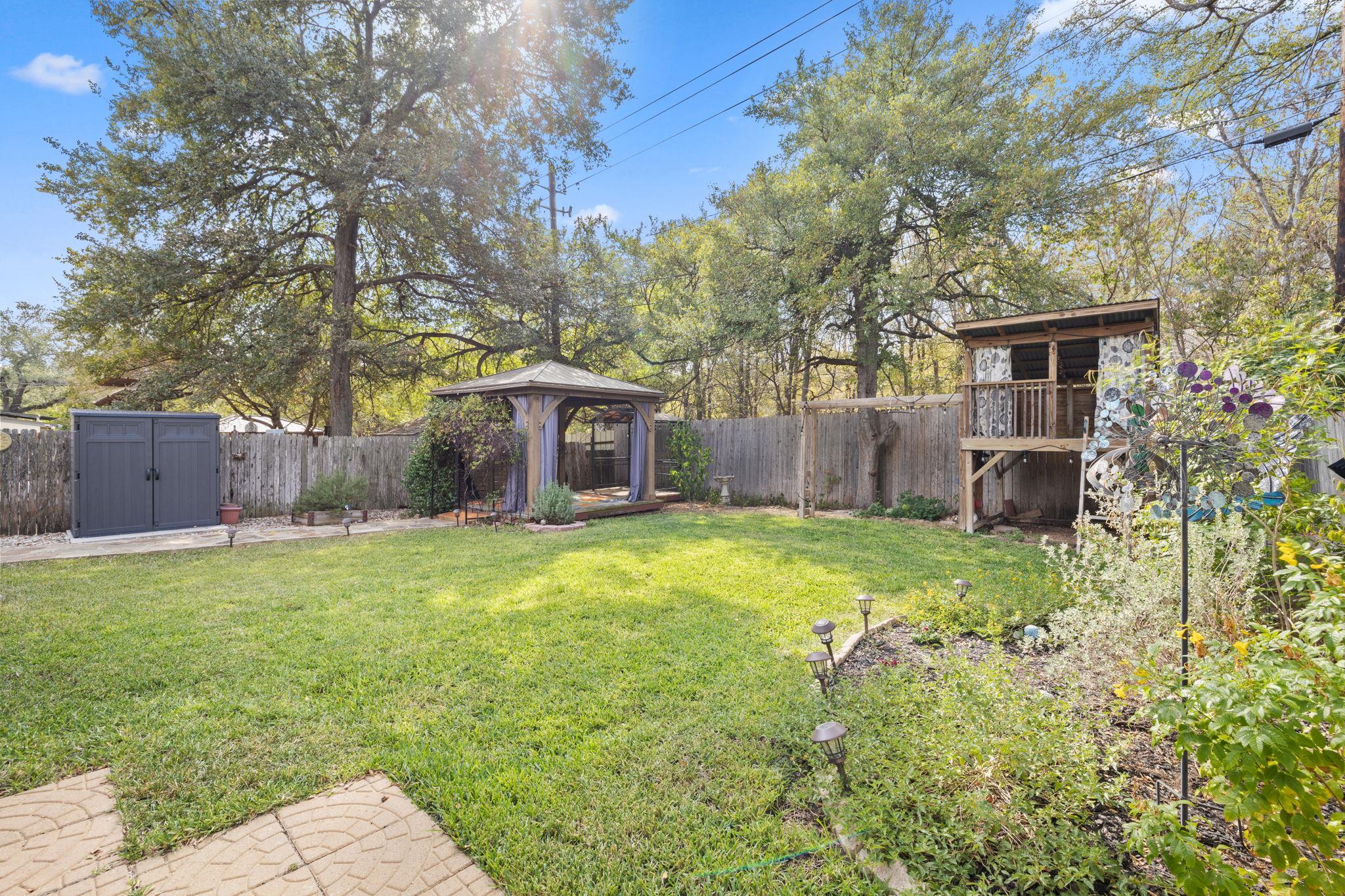 10900 Watchful Fox Dr, Austin, TX 78748