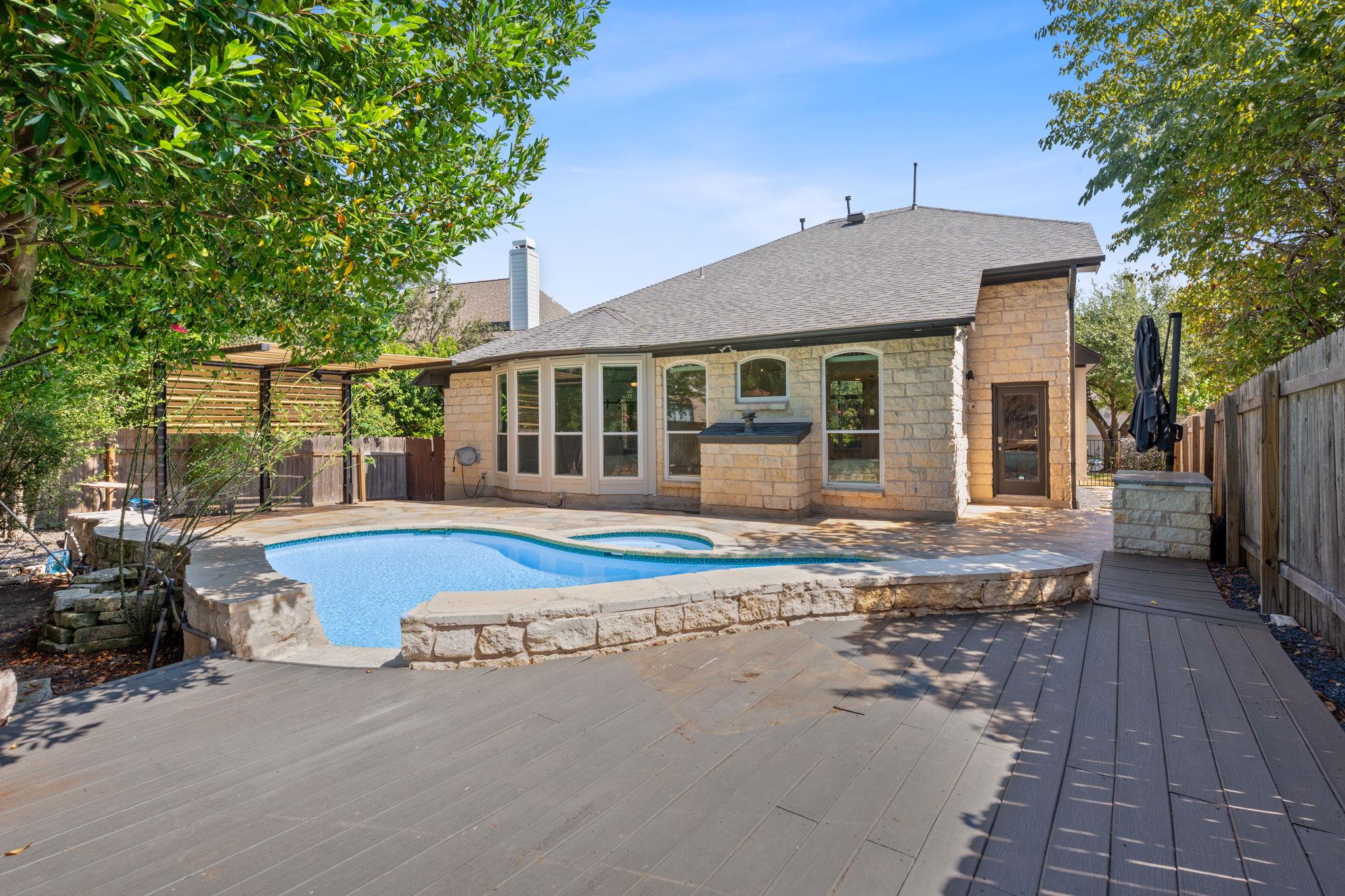 10033 Scull Creek Dr, Austin, TX 78730