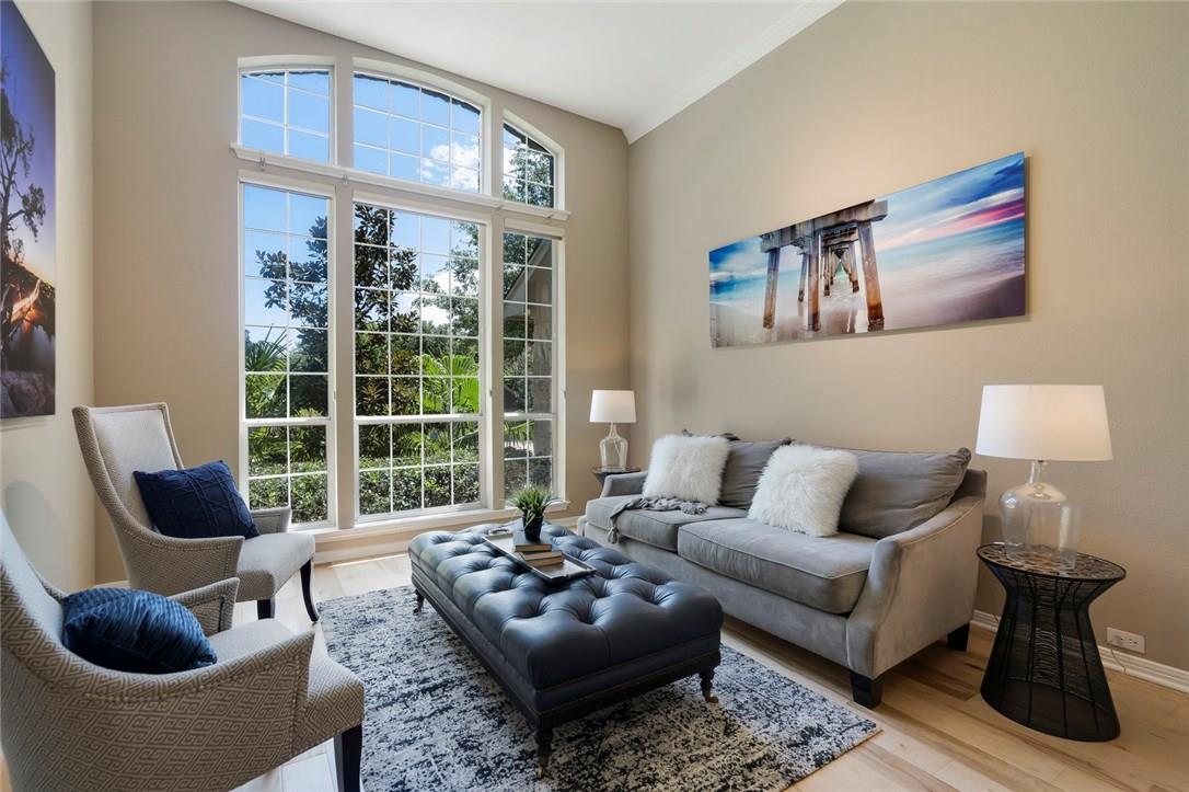 10033 Scull Creek Dr, Austin, TX 78730