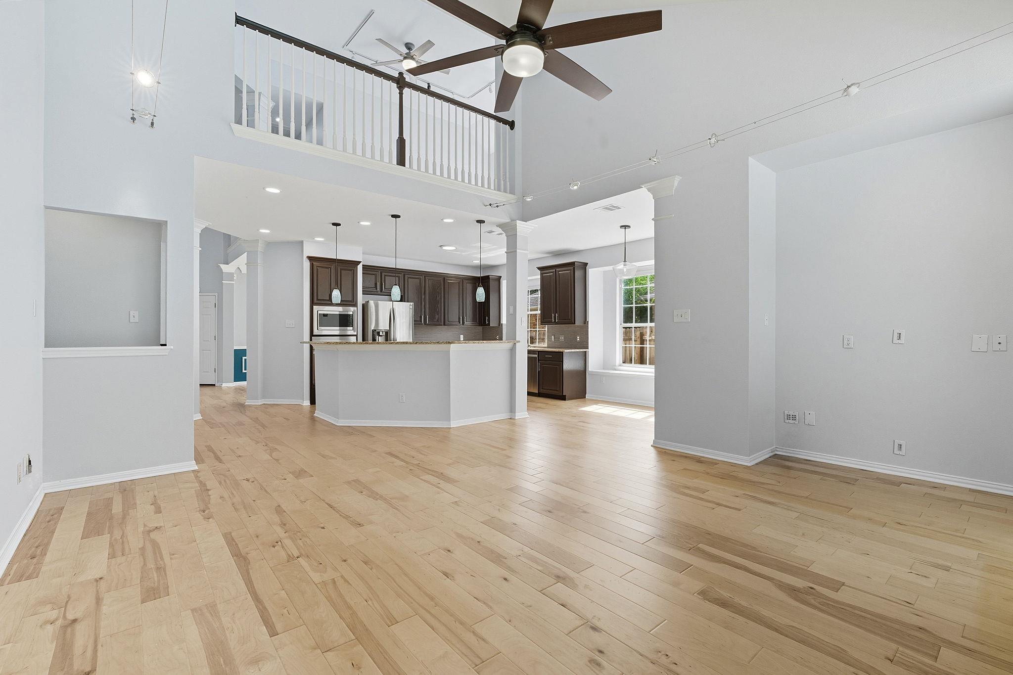 10033 Scull Creek Dr, Austin, TX 78730