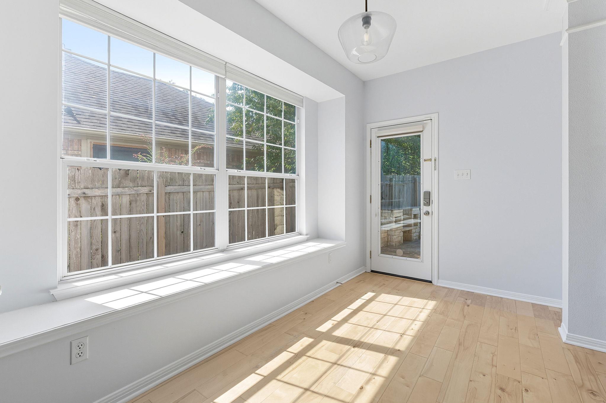 10033 Scull Creek Dr, Austin, TX 78730