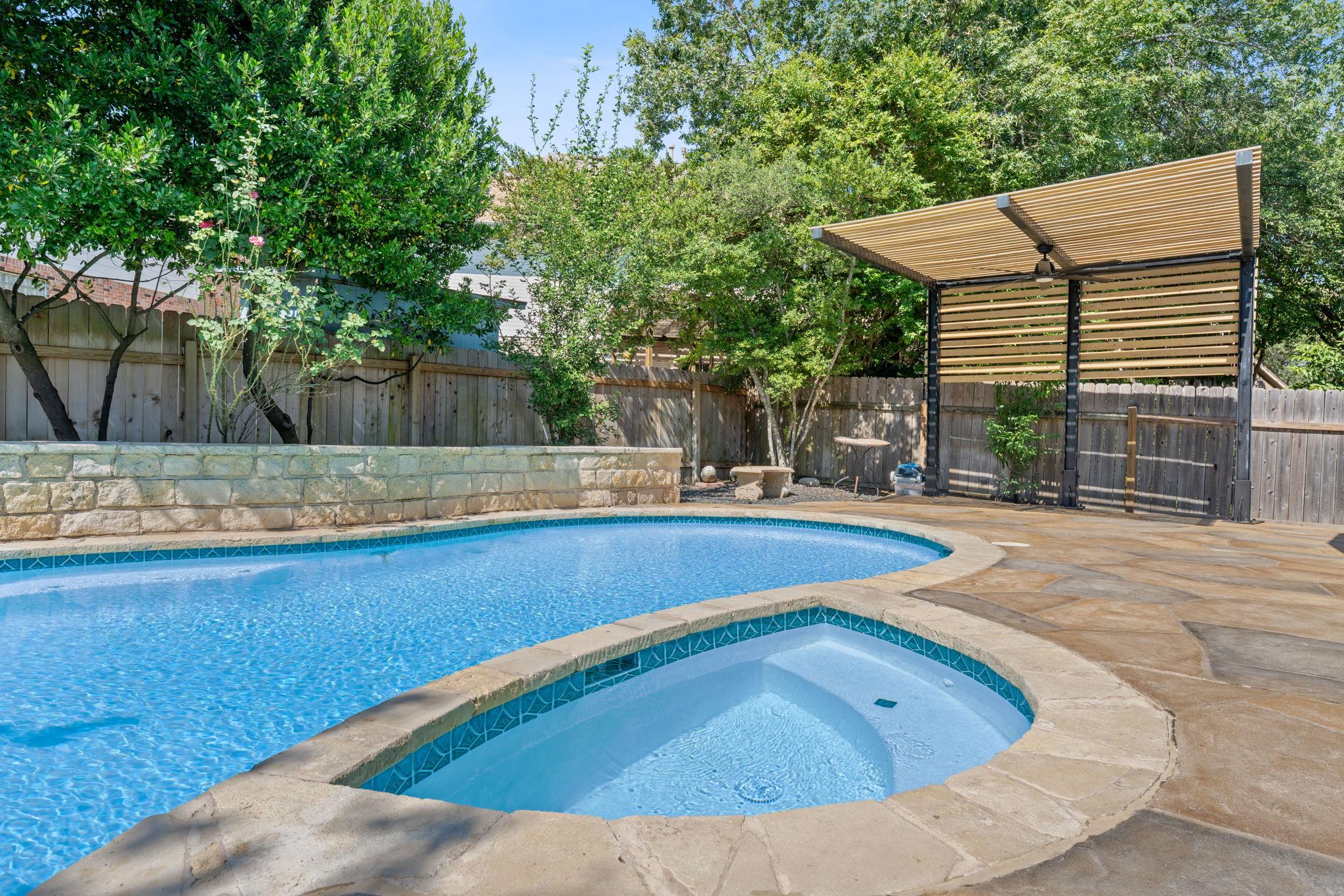 10033 Scull Creek Dr, Austin, TX 78730