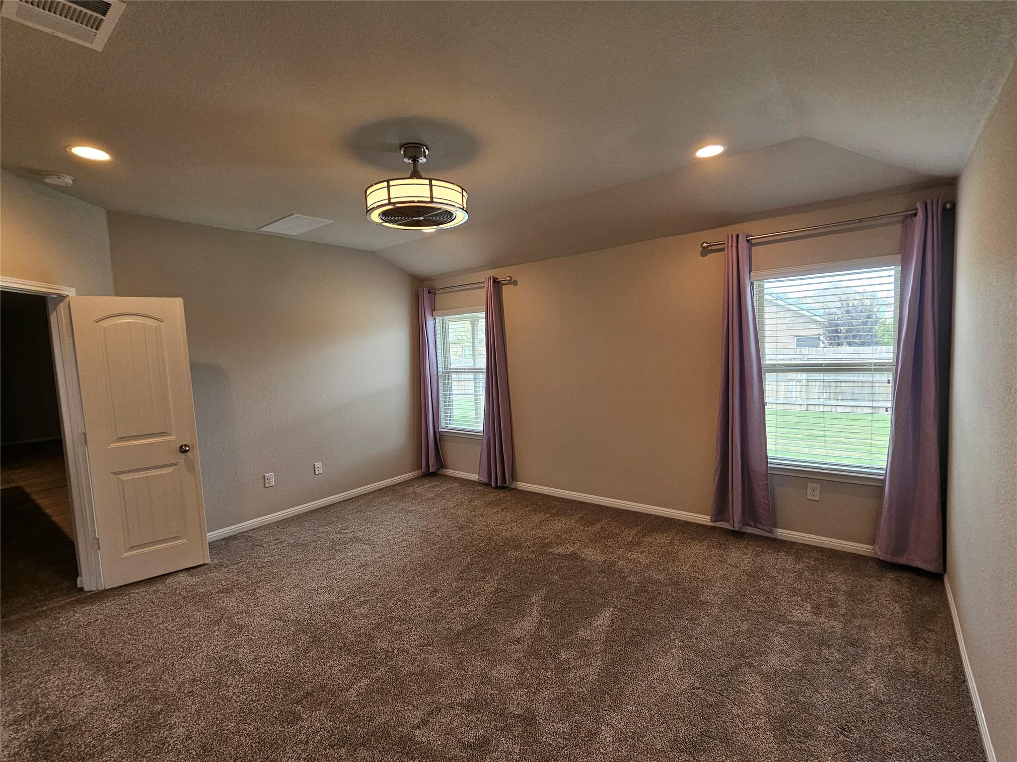 513 Buttermilk Ln, Leander, TX 78641