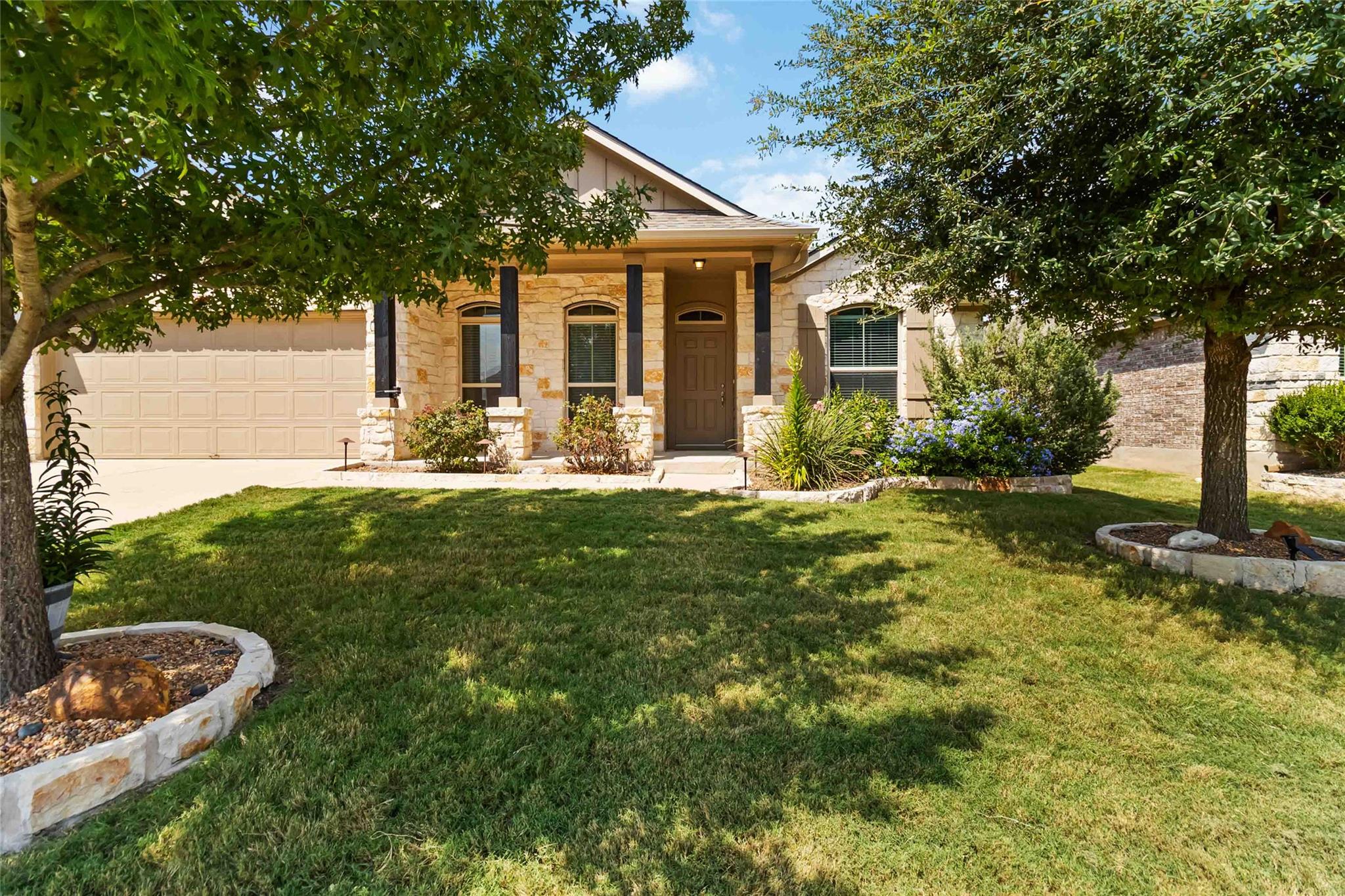 513 Buttermilk Ln, Leander, TX 78641