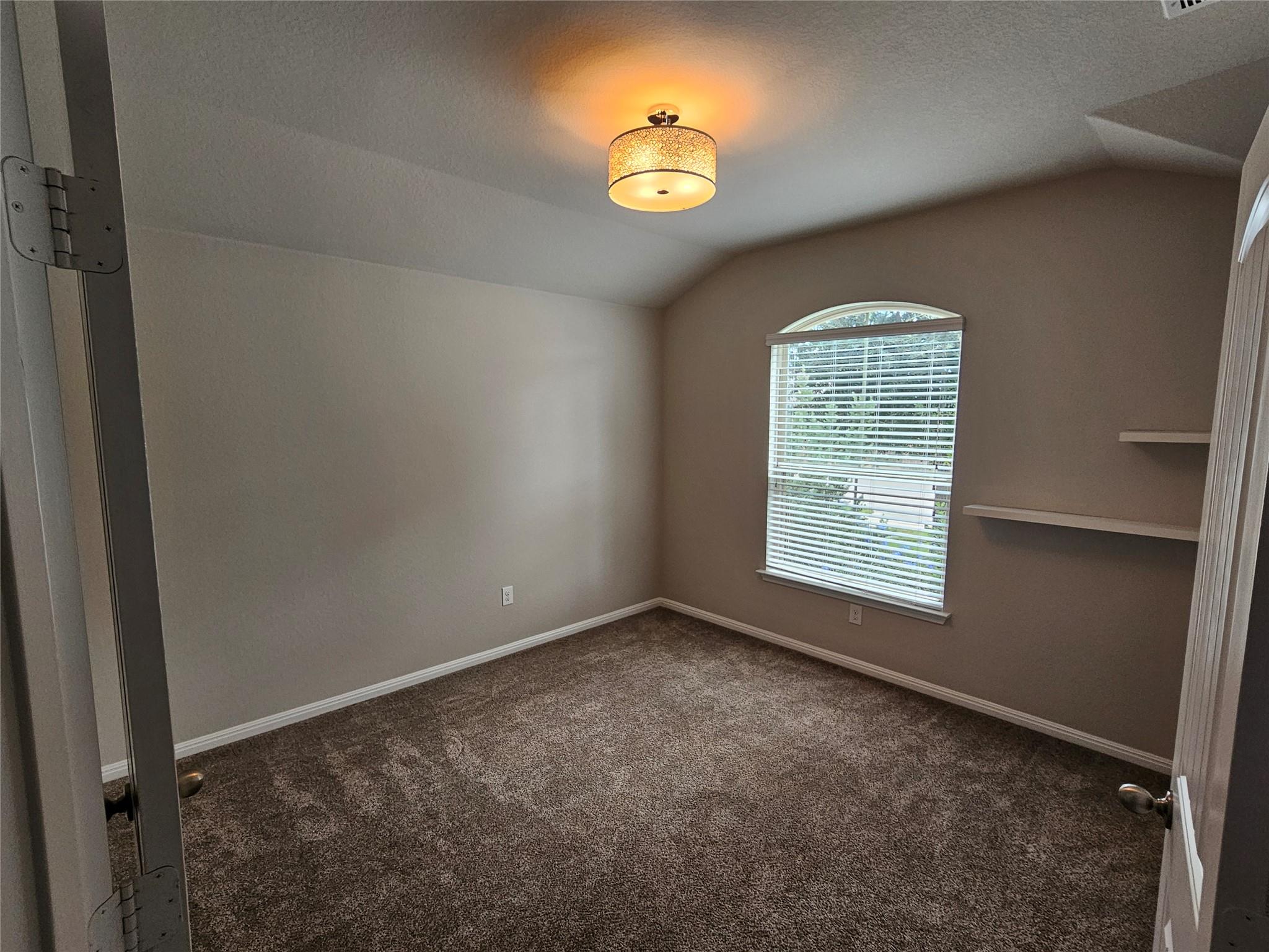 513 Buttermilk Ln, Leander, TX 78641