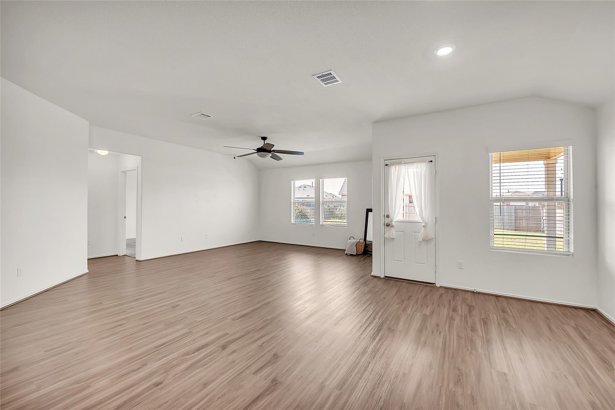 119 Esparza Dr, Bastrop, TX 78602