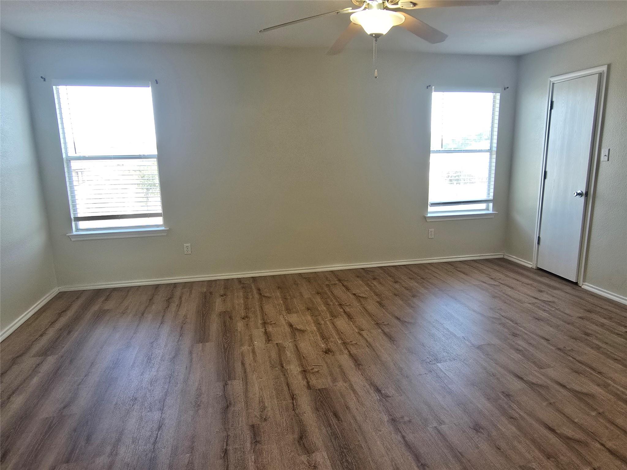 333 Outfitter Dr, Bastrop, TX 78602