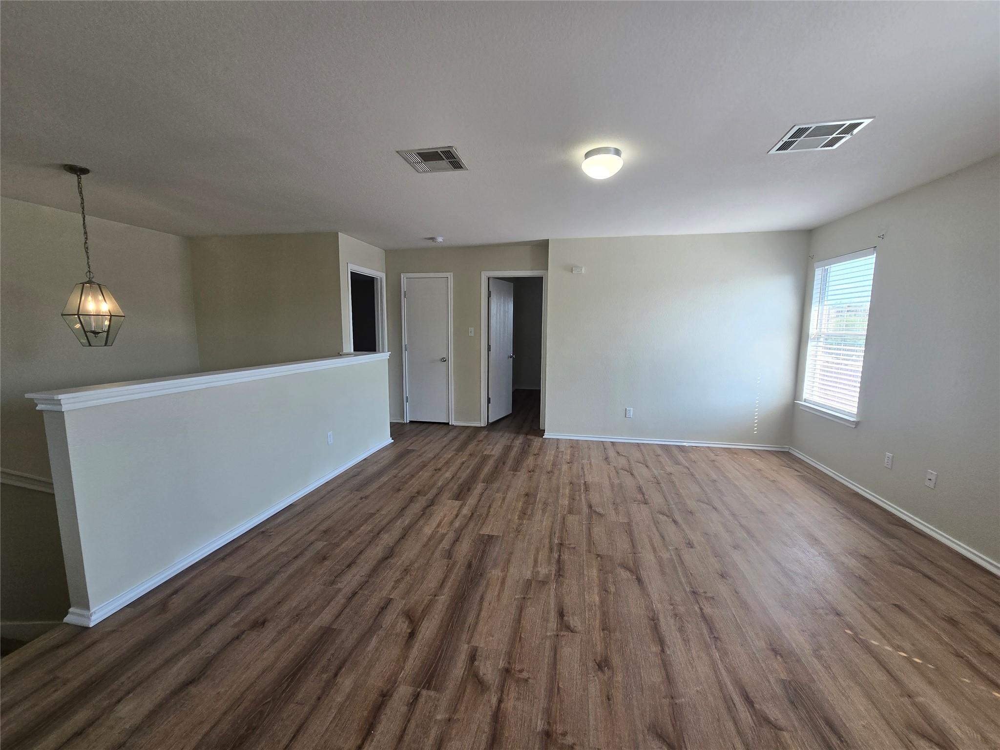 333 Outfitter Dr, Bastrop, TX 78602