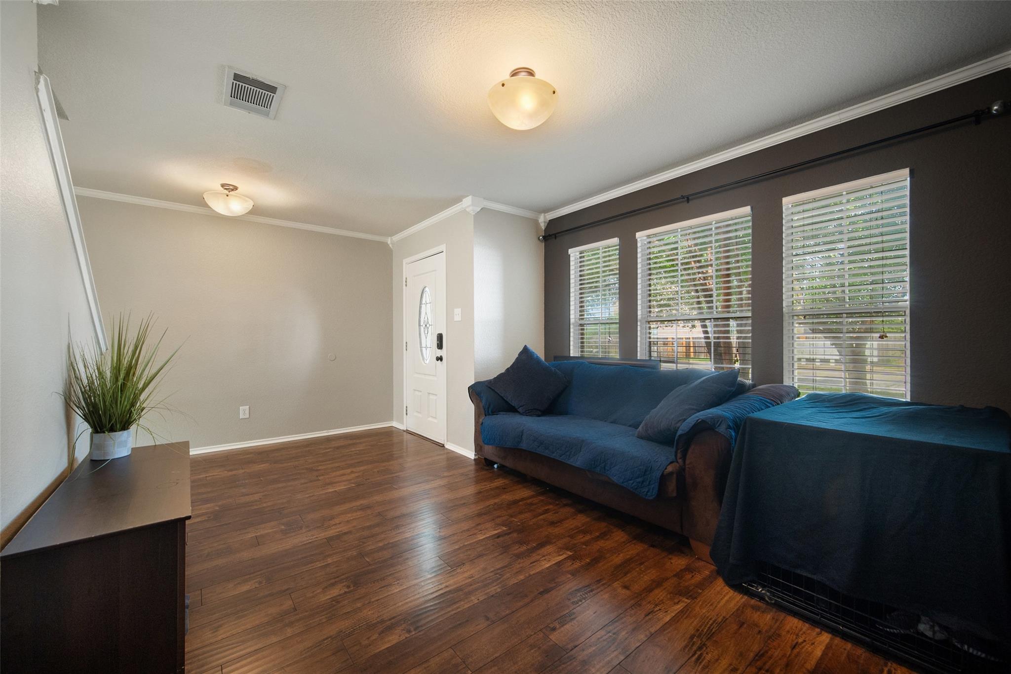 308 Sunny Brook Dr, Leander, TX 78641