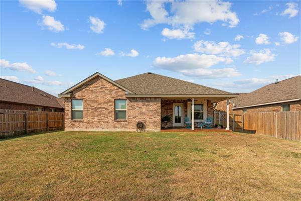 924 Canvasback Creek Dr, Leander, TX 78641