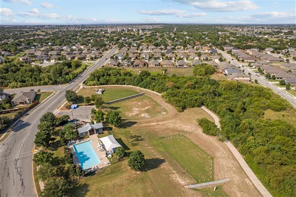 924 Canvasback Creek Dr, Leander, TX 78641