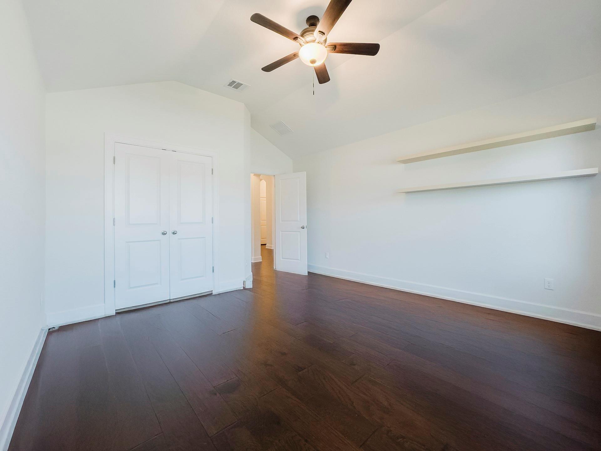 349 Arapaho Dr, Kyle, TX 78640