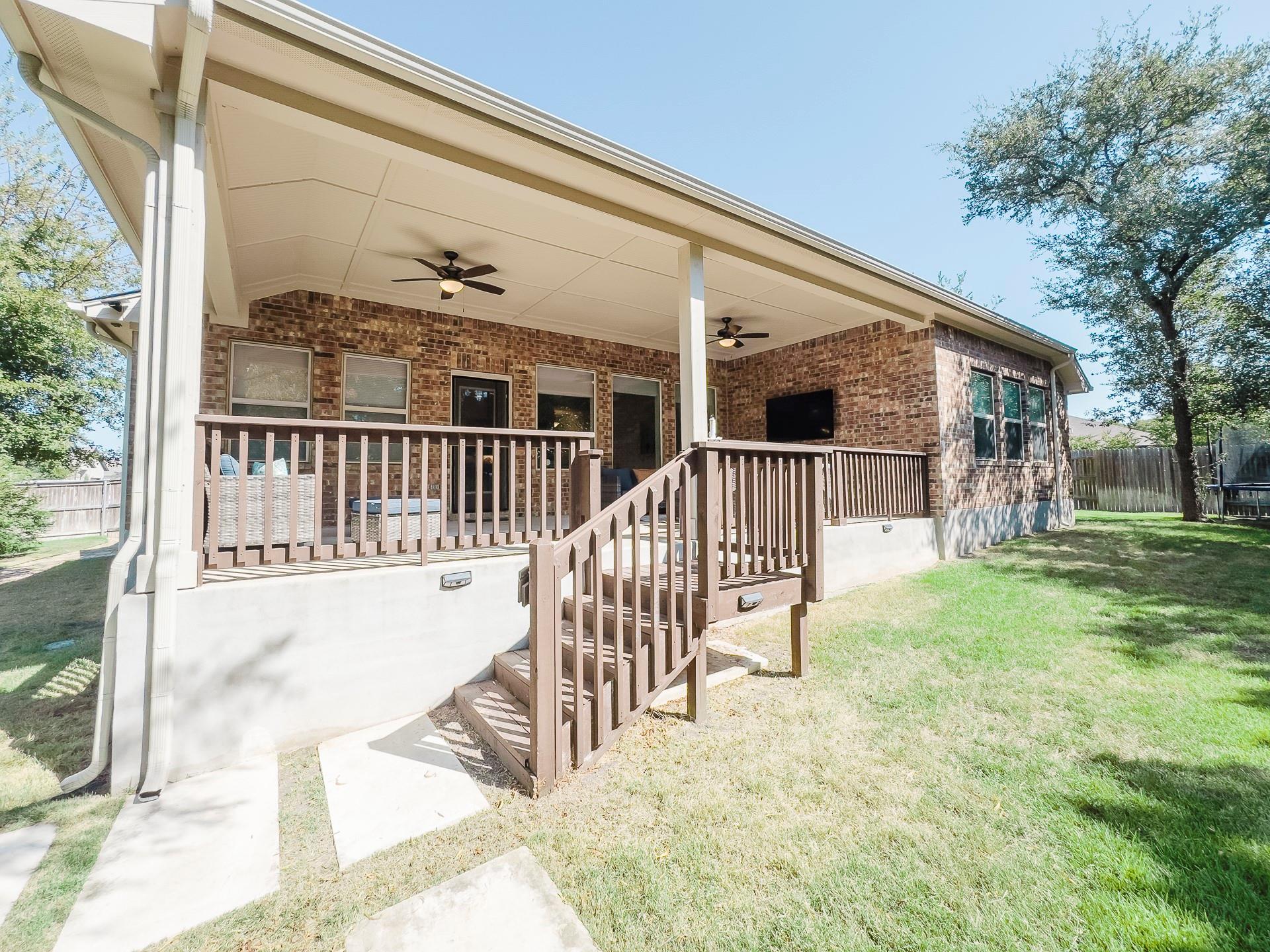 349 Arapaho Dr, Kyle, TX 78640