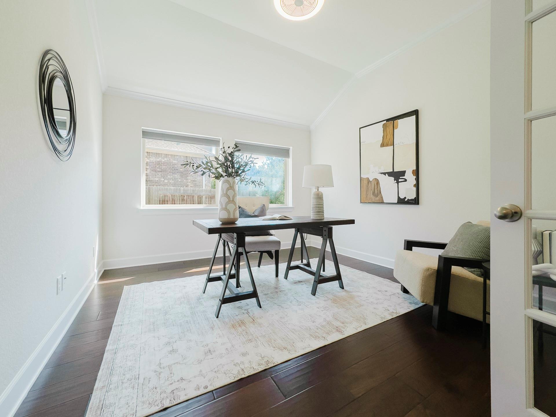 349 Arapaho Dr, Kyle, TX 78640