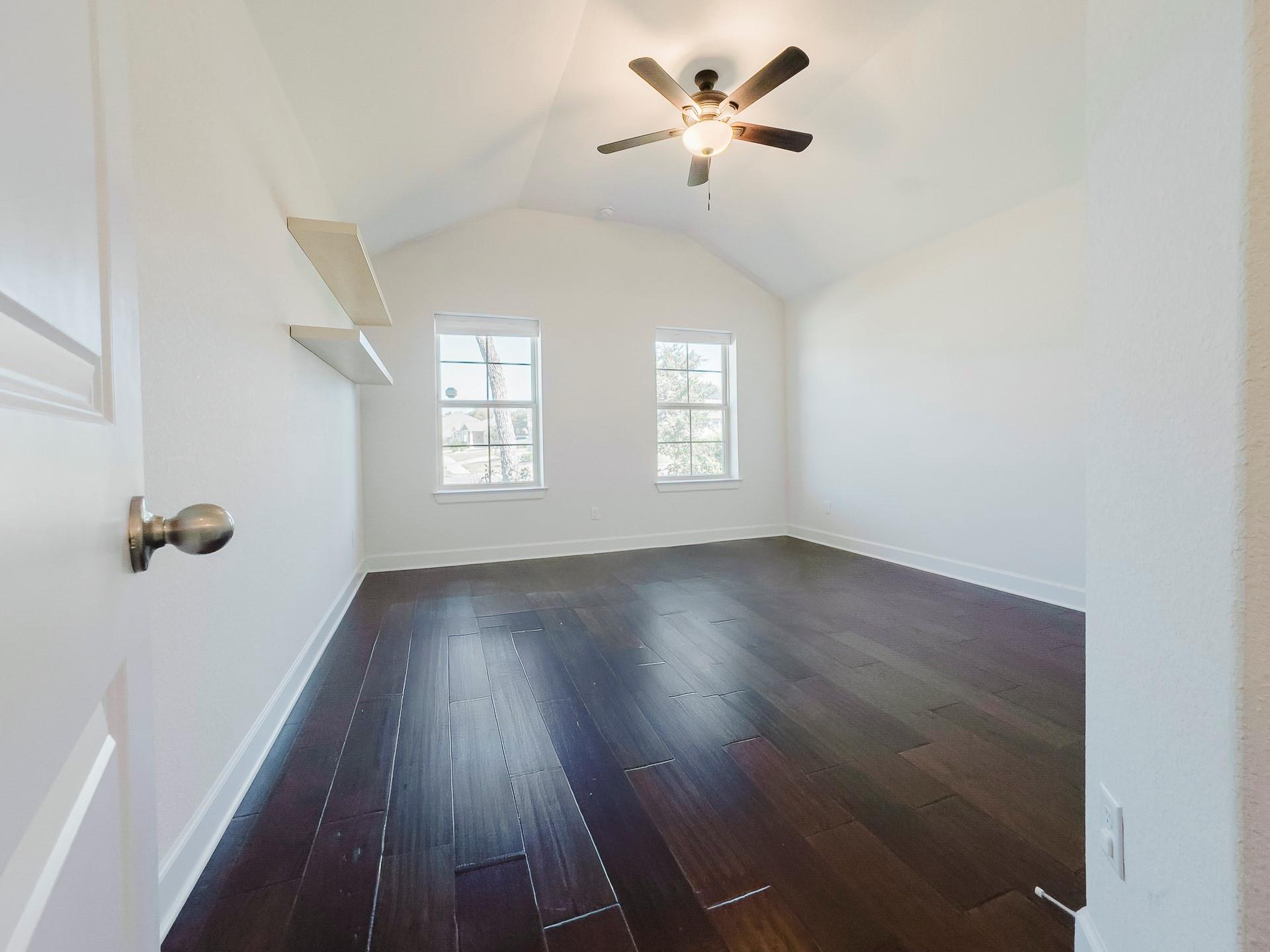 349 Arapaho Dr, Kyle, TX 78640