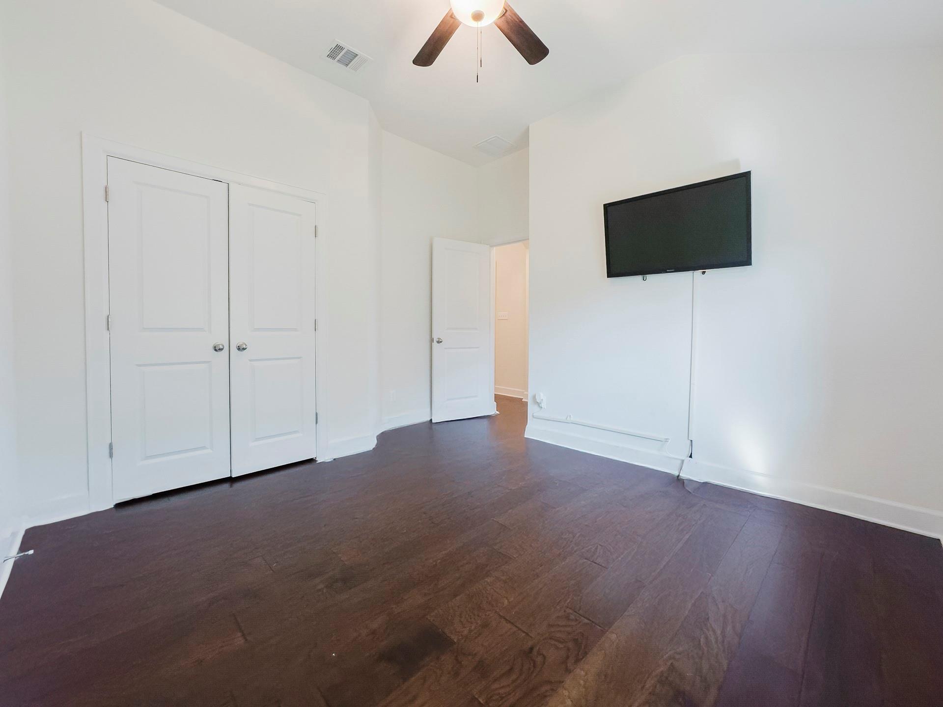 349 Arapaho Dr, Kyle, TX 78640