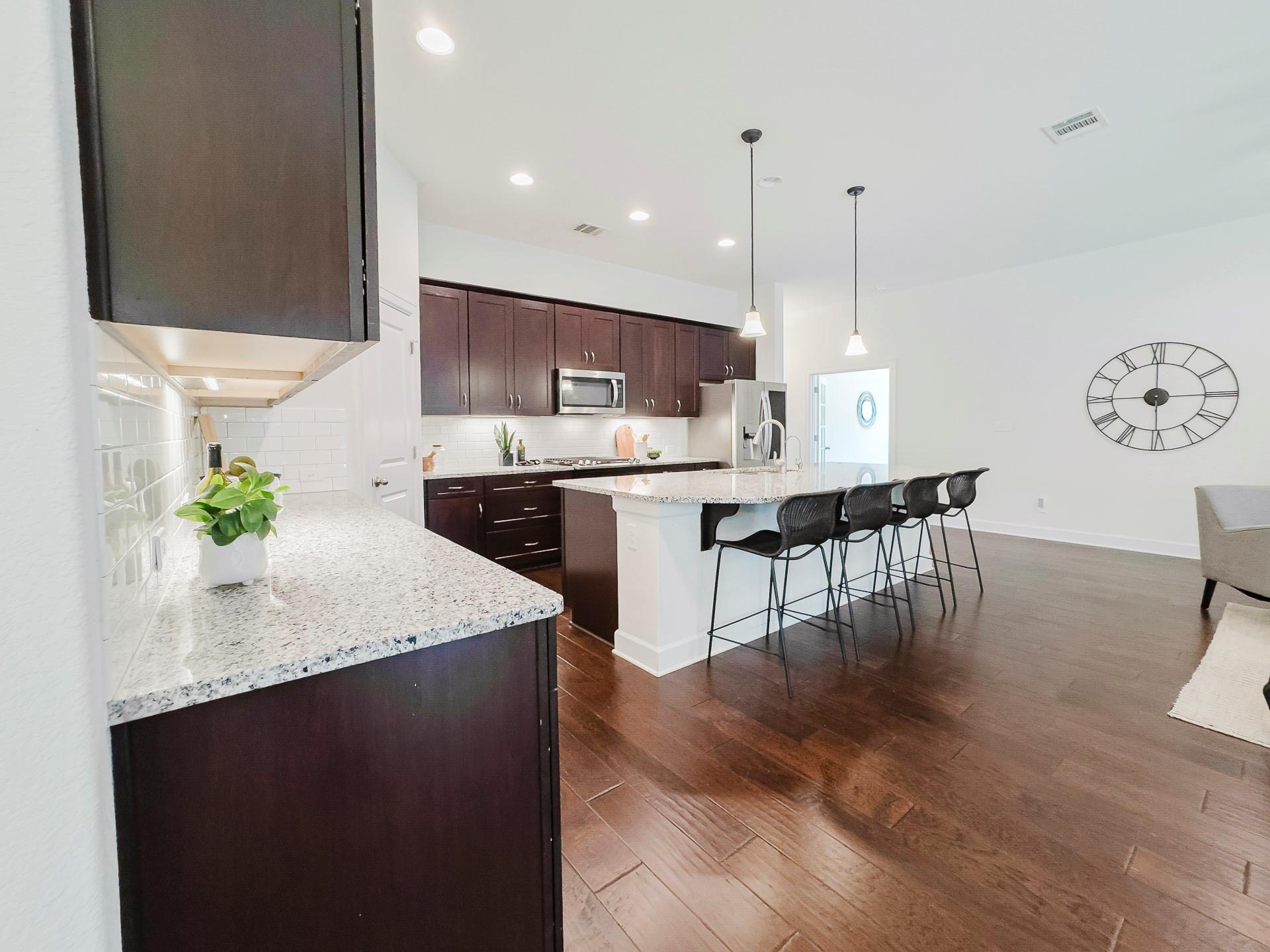 349 Arapaho Dr, Kyle, TX 78640