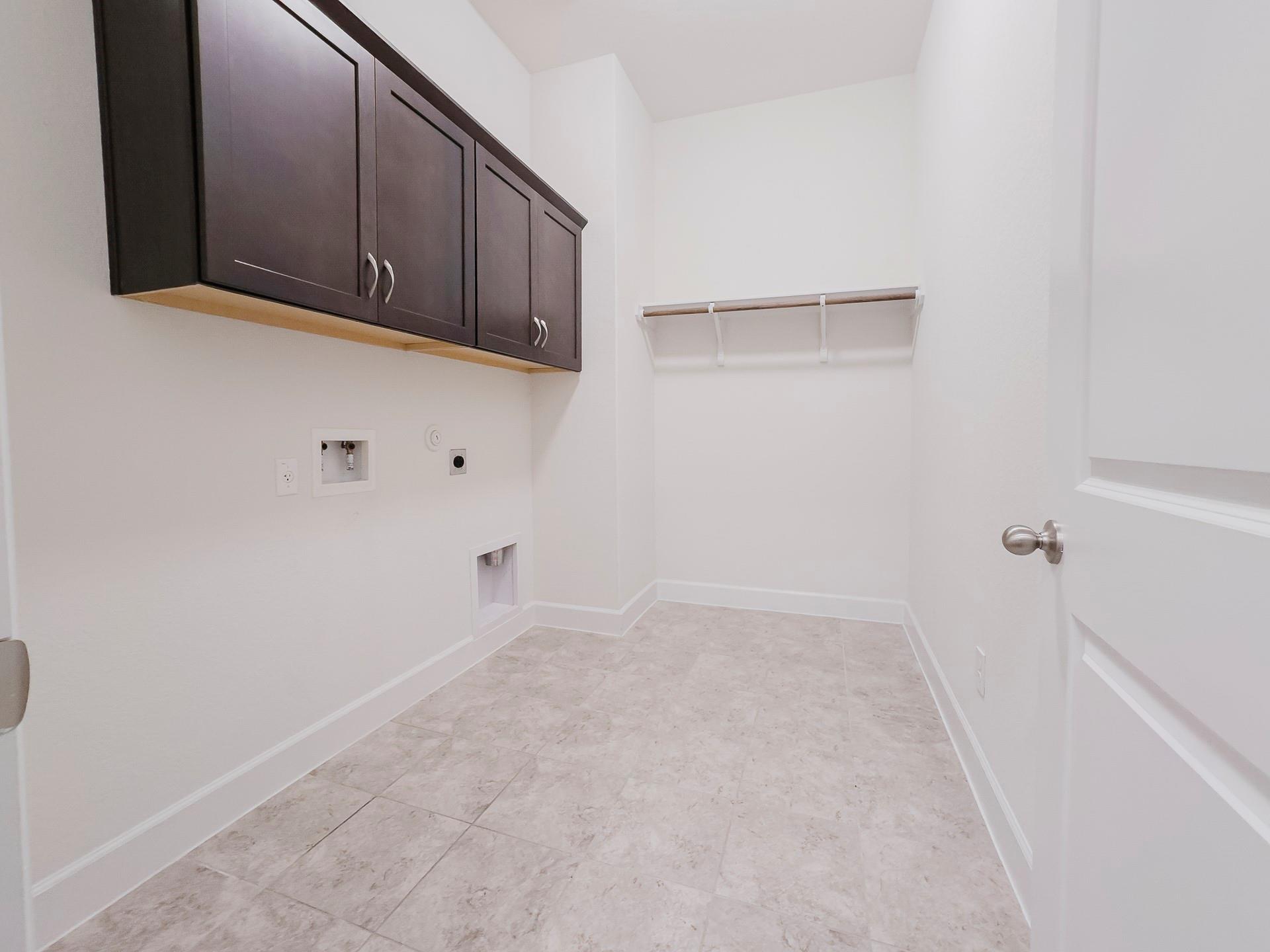 349 Arapaho Dr, Kyle, TX 78640