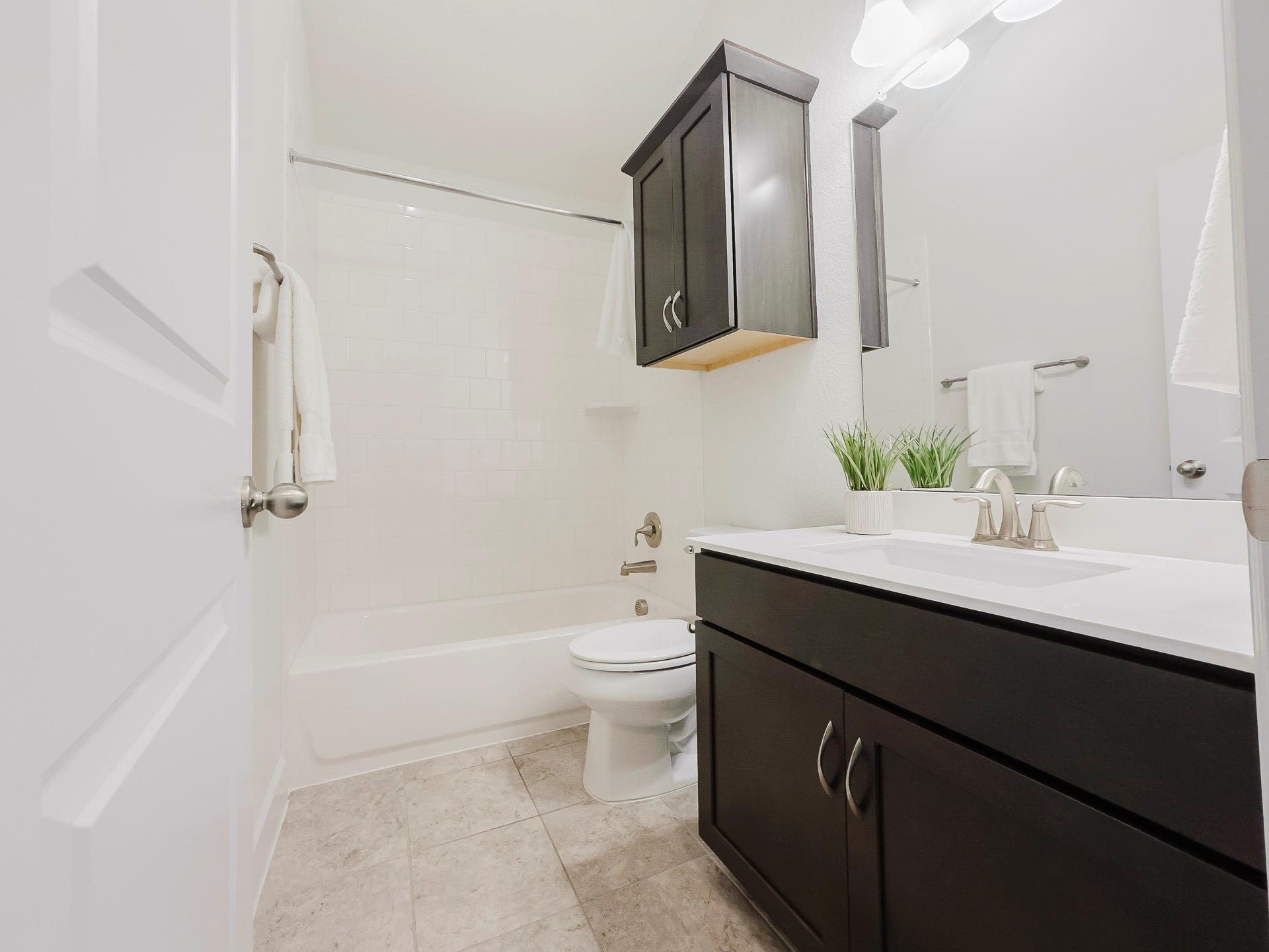 349 Arapaho Dr, Kyle, TX 78640