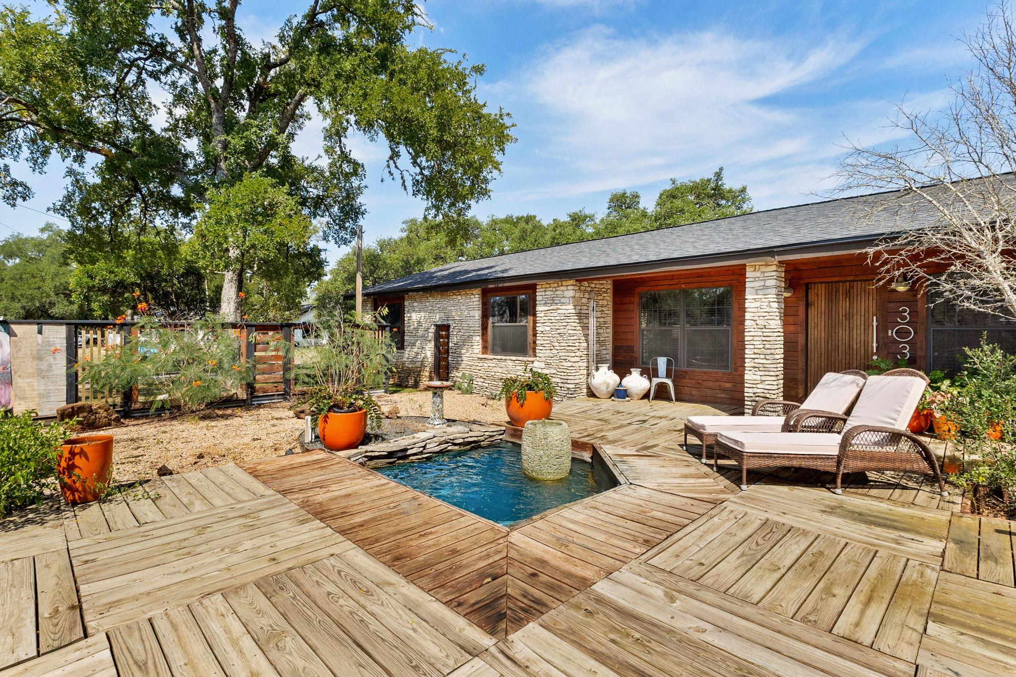 303 Lange Rd, Wimberley, TX 78676