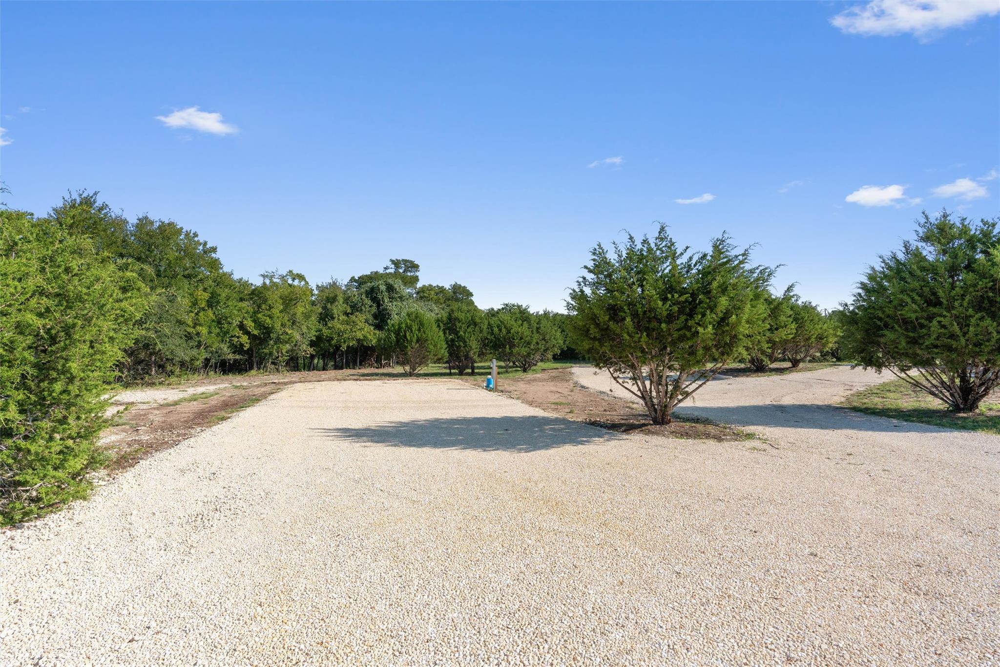 1040 County Road 323A, Liberty Hill, TX 78642