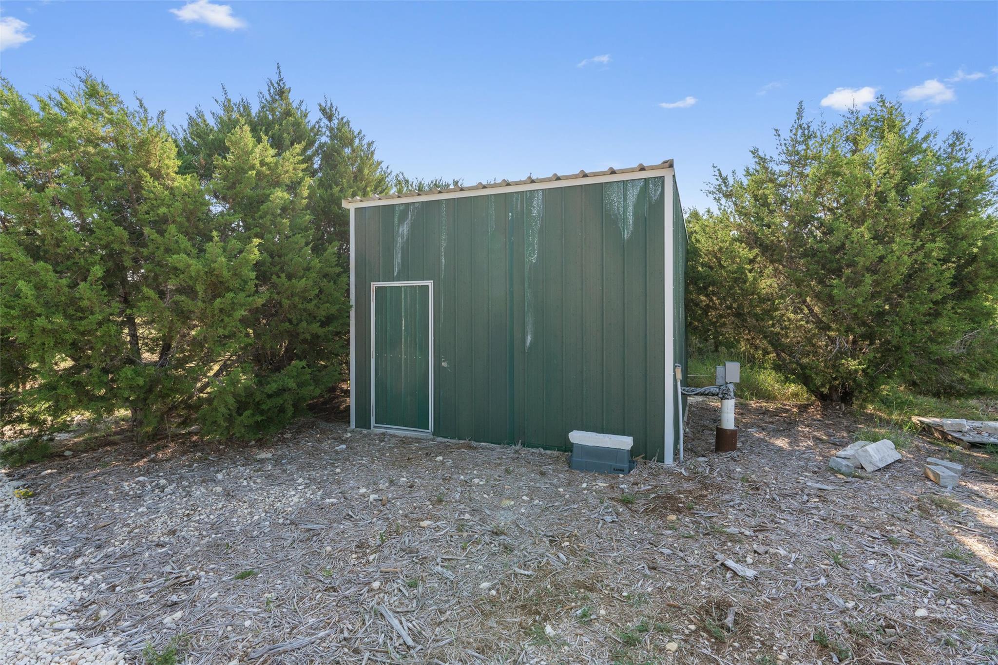 1040 County Road 323A, Liberty Hill, TX 78642