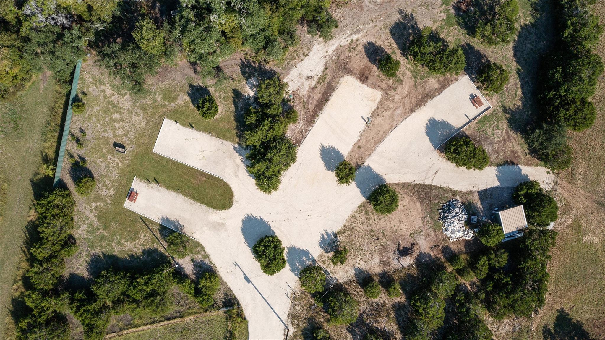 1040 County Road 323A, Liberty Hill, TX 78642