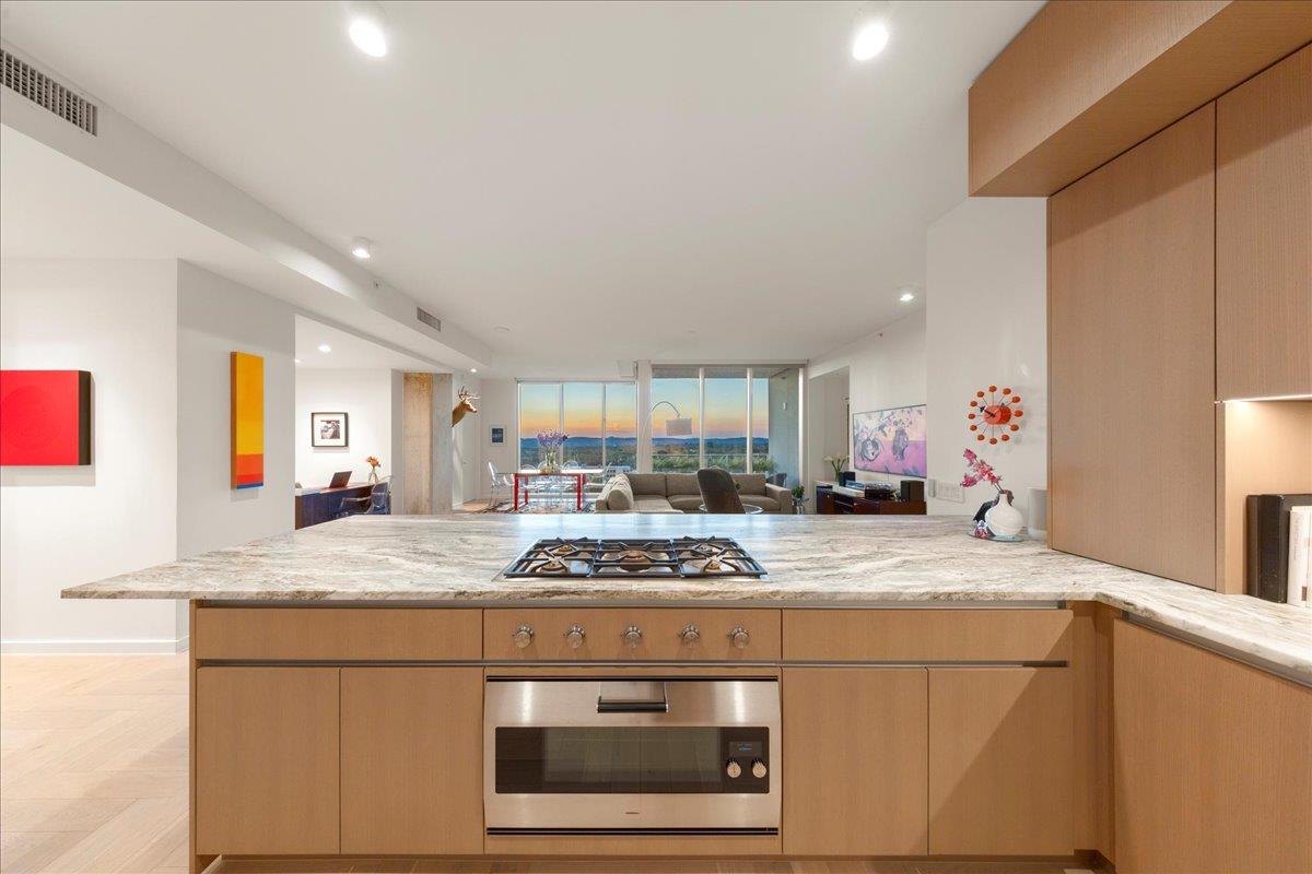 313 W 17th St # 1104, Austin, TX 78701