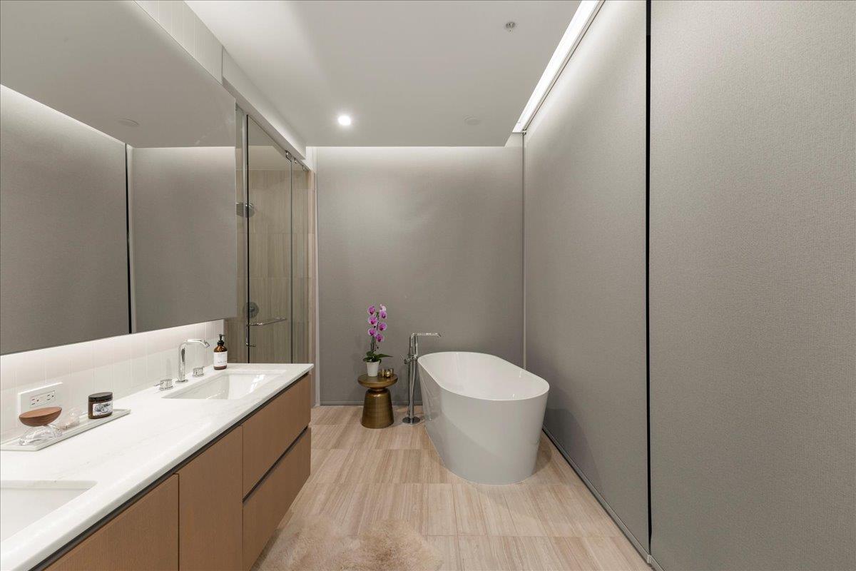 313 W 17th St # 1104, Austin, TX 78701