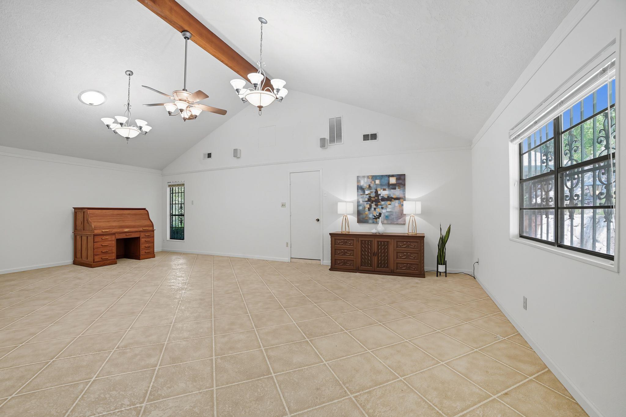 6321 Lakewood Dr, Austin, TX 78731