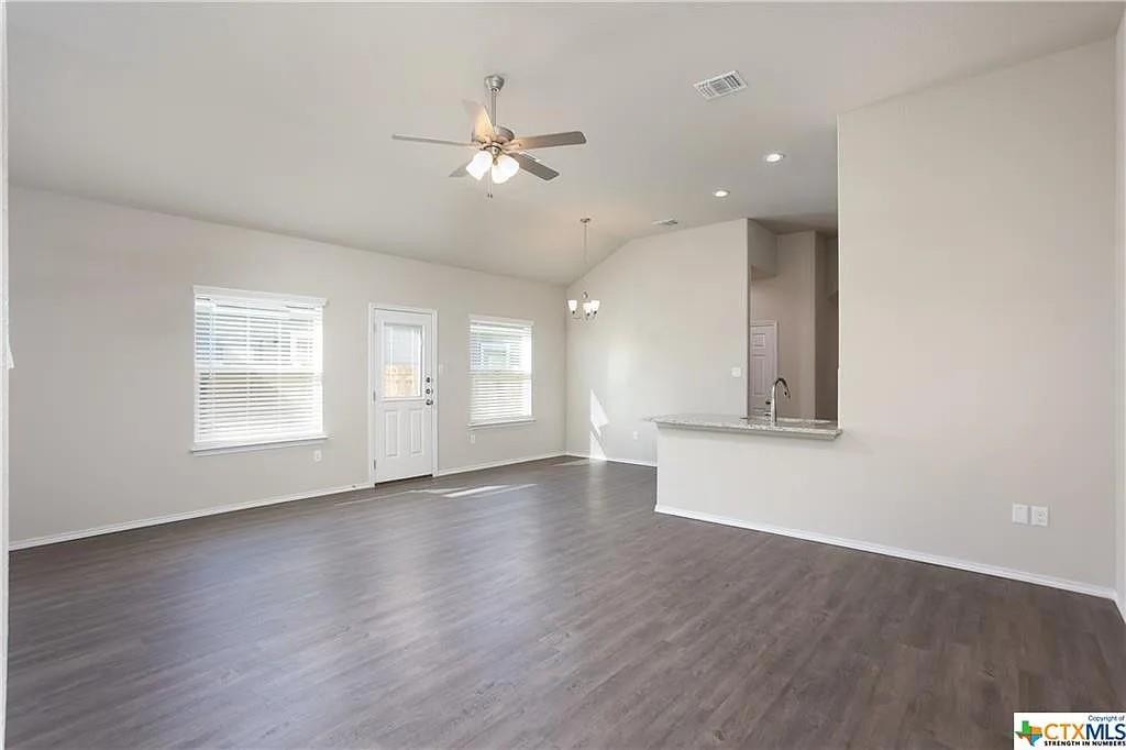 3430 Scott Cir, Seguin, TX 78155